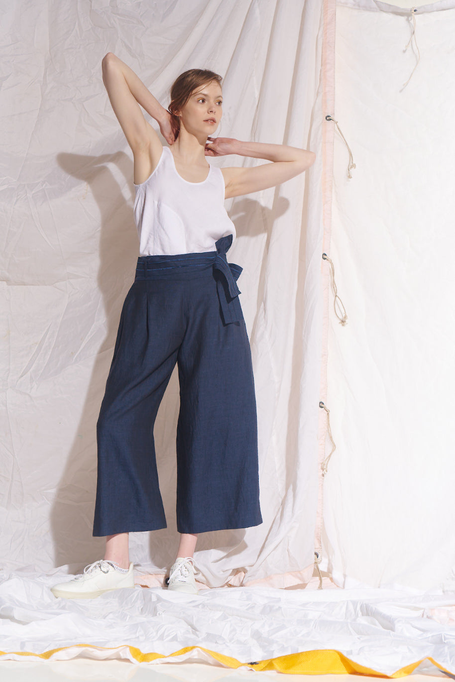 Belted Mata Linen Crop Pant NavyBlack Cross Dye