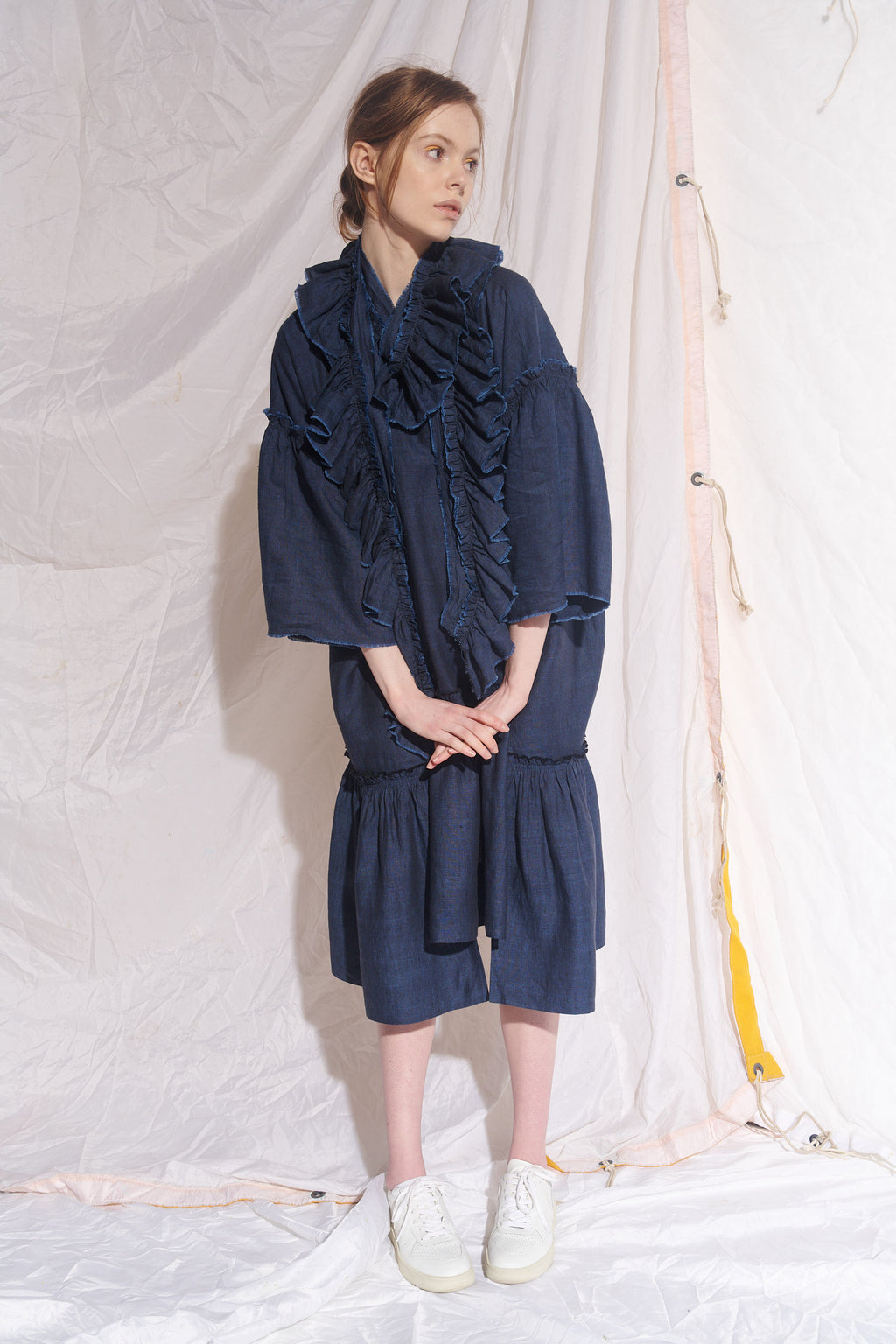 Ruffle Linen Scarf NavyBlack Cross Dye