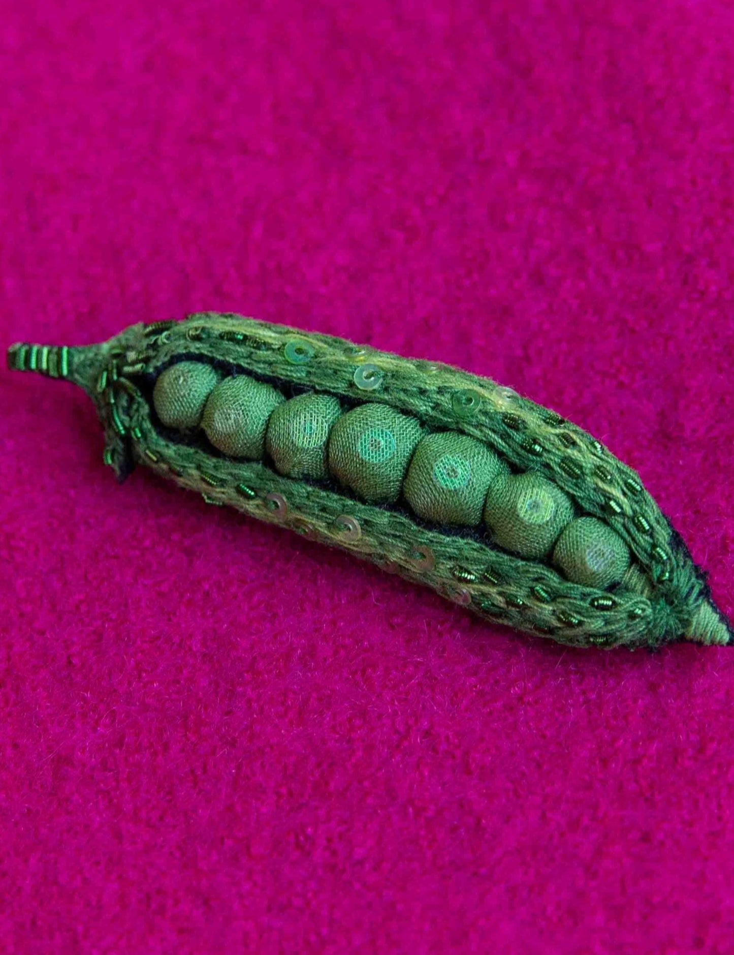 Peas Brooch Pin Green